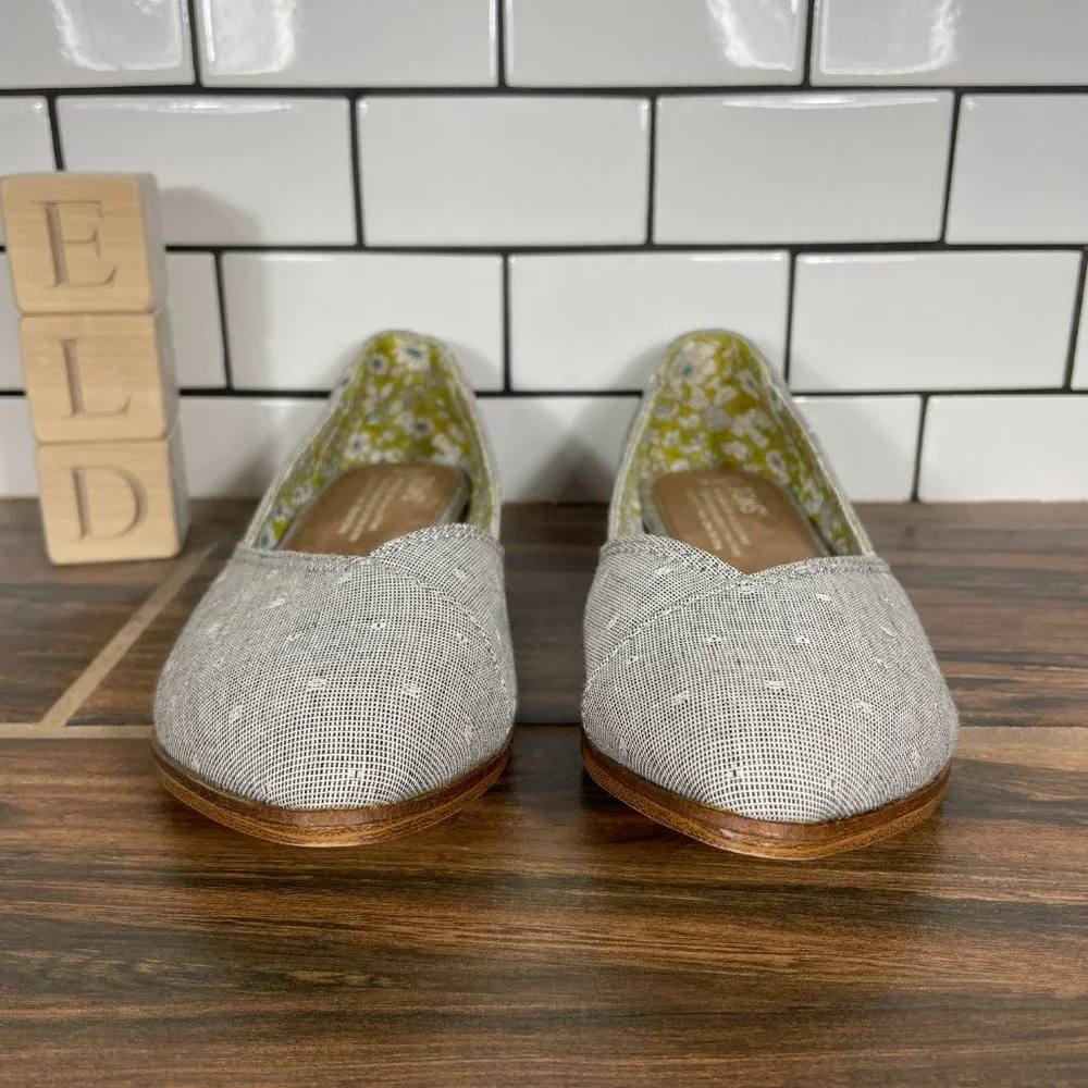 Toms Jutti Womens Size 6 Shoes Grey Chambray Dot Slip On Casual Comfort Flat - Picture 2 of 12
